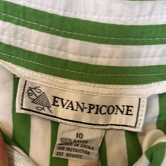 green and white pinstripe high waist drapey bermuda  shorts - Picture 4 of 5